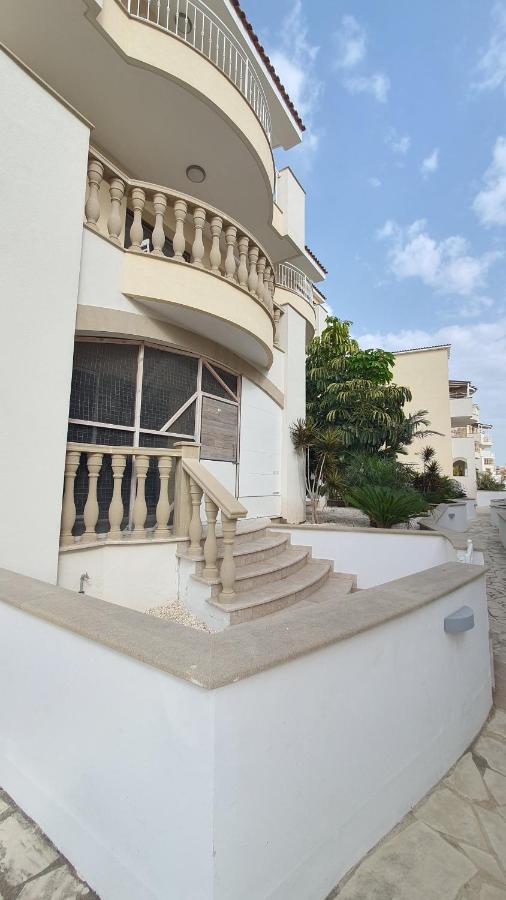 Apartment Pearl Park Residence Пафос Экстерьер фото
