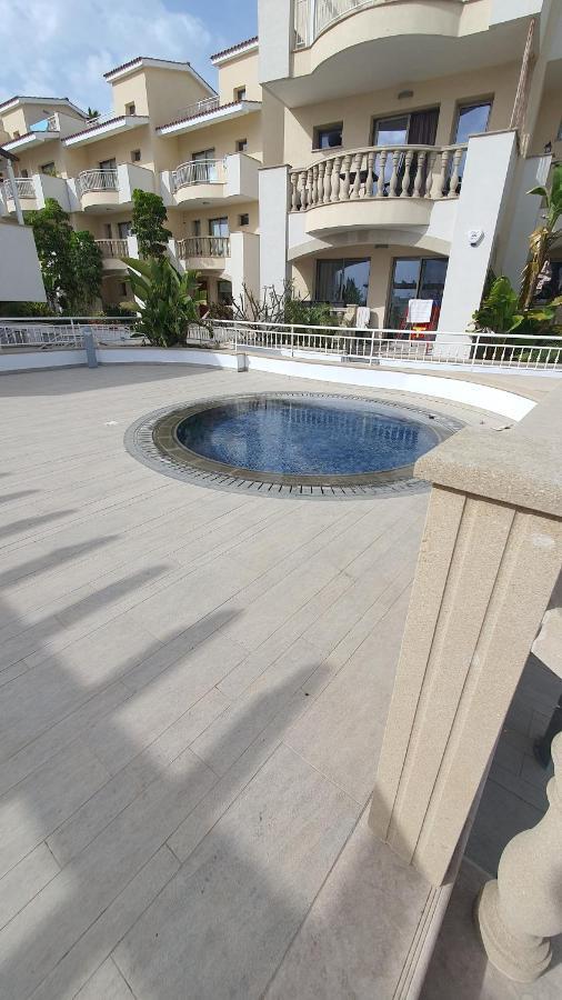 Apartment Pearl Park Residence Пафос Экстерьер фото